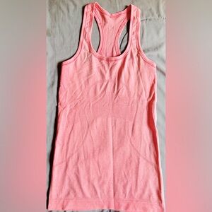 Lululemon Women’s Swiftly Tech Racerback Tank, Coral, Size 2 Running Outdoors
